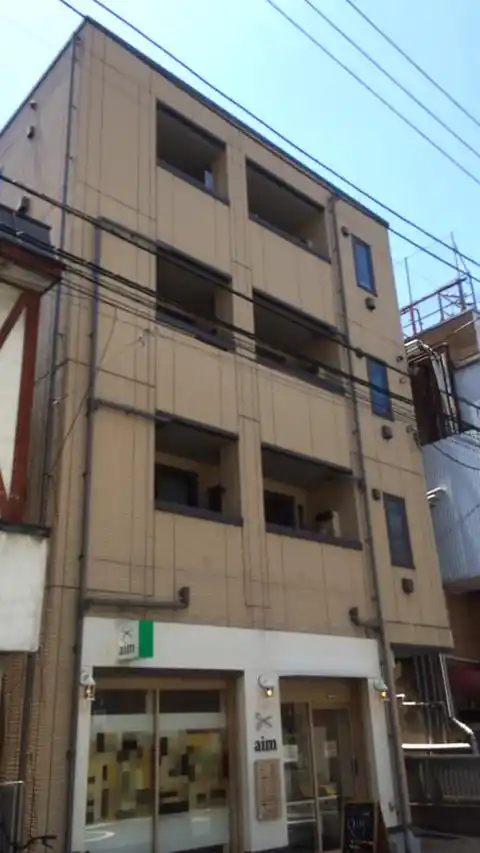 メゾンアイビス